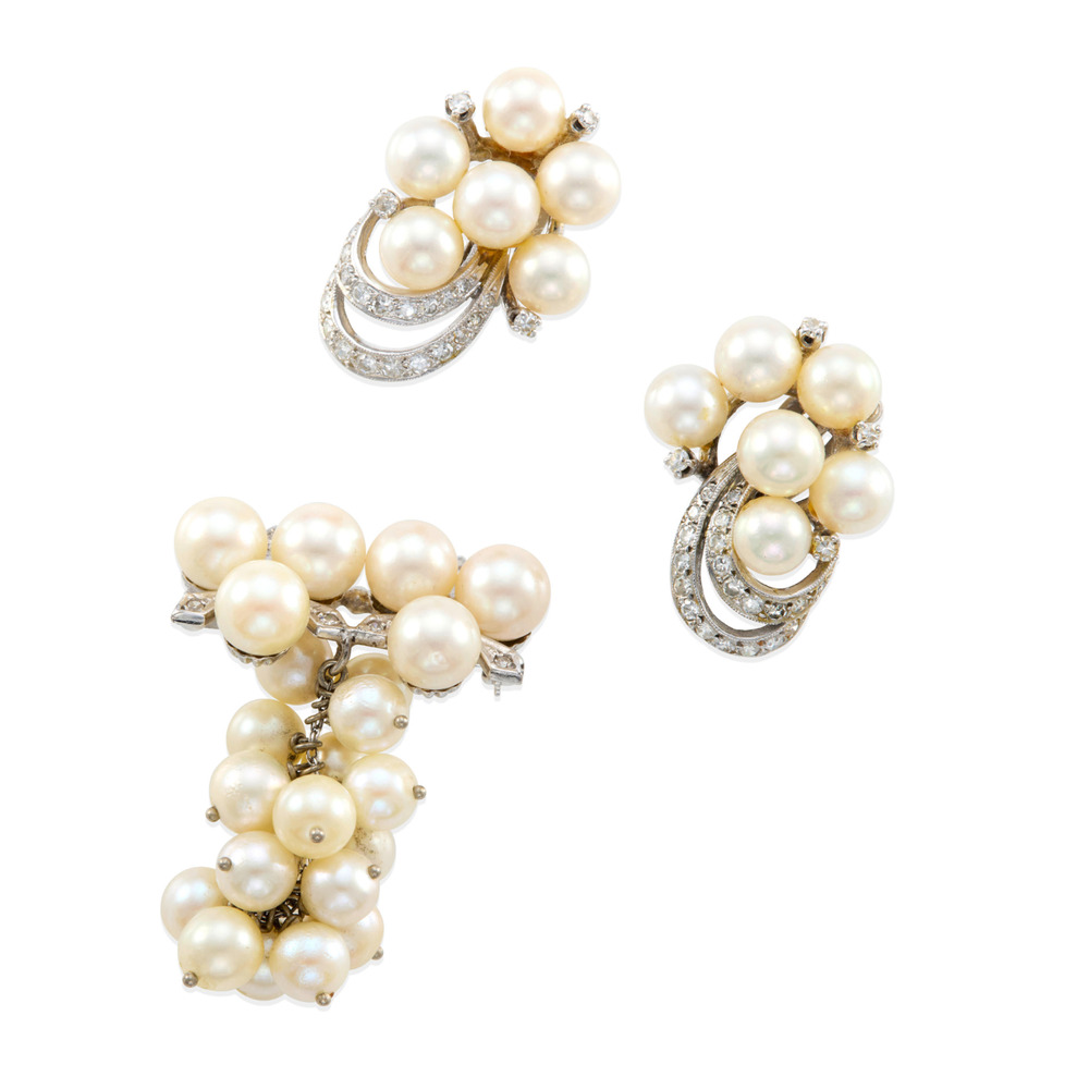 14K GOLD, CULTURED PEARL AND DIAMOND EARRINGS AND BROOCH SET